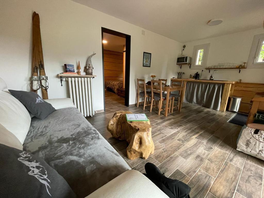 Gite Du Prinas Greolieres Exteriör bild